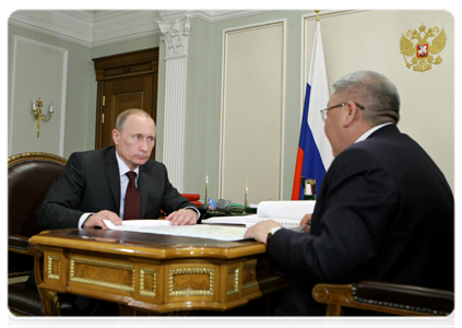 Prime Minister Vladimir Putin meeting with Yegor Borisov, head of the Republic of Sakha (Yakutia)|18 january, 2011|18:30