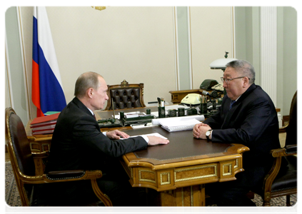 Prime Minister Vladimir Putin meeting with Yegor Borisov, head of the Republic of Sakha (Yakutia)|18 january, 2011|18:30