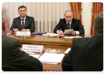 Prime Minister Vladimir Putin meeting with representatives of veterans’ organisations|19 january, 2011|16:11