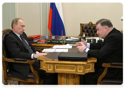 Prime Minister Vladimir Putin meeting with Orel Region Governor Alexander Kozlov|19 january, 2011|18:58