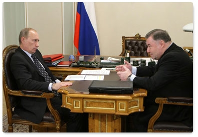 Prime Minister Vladimir Putin holds a working meeting with Orel Region Governor Alexander Kozlov