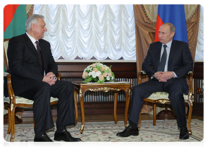 Prime Minister Vladimir Putin at a meeting with Prime Minister of Belarus Mikhail Myasnikovich|20 january, 2011|15:02