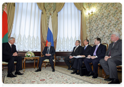 Prime Minister Vladimir Putin at a meeting with Prime Minister of Belarus Mikhail Myasnikovich|20 january, 2011|15:02