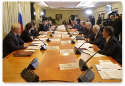 Prime Minister Vladimir Putin holds a meeting on the development strategy for Russia’s banking sector until 2015