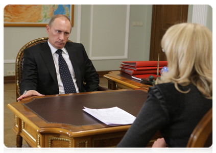 Prime Minister Vladimir Putin meeting with Minister of Healthcare and Social Development Tatyana Golikova|24 january, 2011|20:07