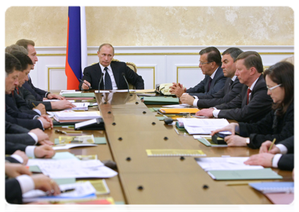 Prime Minister Vladimir Putin chairing Government Presidium meeting|25 january, 2011|16:53