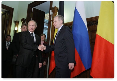 Prime Minister Vladimir Putin speaks to the press following a  meeting with Belgian Prime Minister Yves Leterme