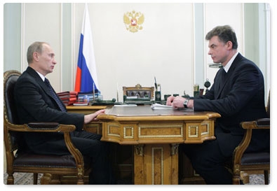 Russian Prime Minister Vladimir Putin holds a working meeting with Nikolai Shvets, CEO of IDGC Holding (Interregional Distribution Grid Companies)