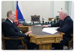 Prime Minister Vladimir Putin meets with Tomsk Region Governor Viktor Kress