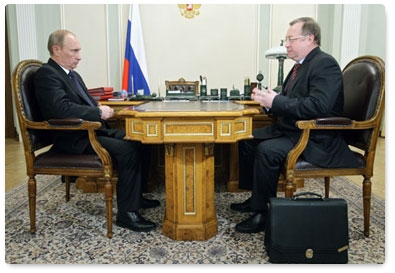 Prime Minister Vladimir Putin holds a meeting with Audit Chamber Chairman Sergei Stepashin