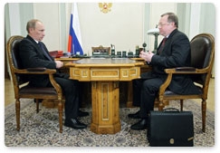 Prime Minister Vladimir Putin holds a meeting with Audit Chamber Chairman Sergei Stepashin