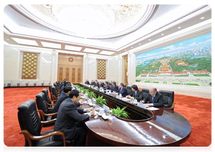 Prime Minister Vladimir Putin holding limited attendance talks with Chinese Premier Wen Jiabao|11 october, 2011|12:33