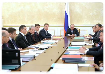 Prime Minister Vladimir Putin at a meeting of the Government Presidium|13 october, 2011|17:24