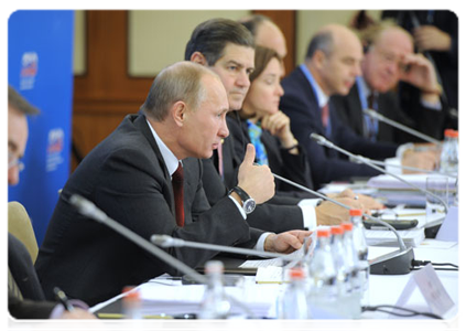 Prime Minister Vladimir Putin chairing a meeting of the Foreign Investment Advisory Council (FIAC)|17 october, 2011|14:33