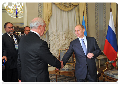 Prime Minister Vladimir Putin meeting with Ukrainian Prime Minister Mykola Azarov|18 october, 2011|23:20