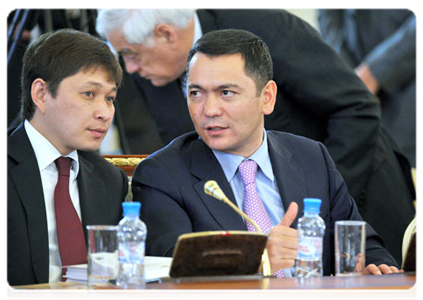 Исполняющий обязанности Премьер-министра Киргизской Республики О.Т.Бабанов на заседании Межгосударственного совета Евразийского экономического сообщества на уровне глав правительств|19 октября, 2011|16:10