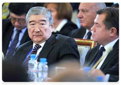 Генеральный секретарь ЕврАзЭС Т.А.Мансуров на заседании Межгосударственного совета Евразийского экономического сообщества на уровне глав правительств|19 октября, 2011|16:10