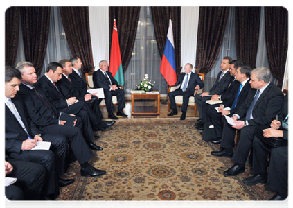 Prime Minister Vladimir Putin at a meeting with Belarusian Prime Minister Mikhail Myasnikovich|19 october, 2011|20:57