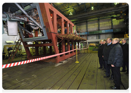 Prime Minister Vladimir Putin visiting the Proletarsky Zavod plant in St Petersburg|20 october, 2011|18:32