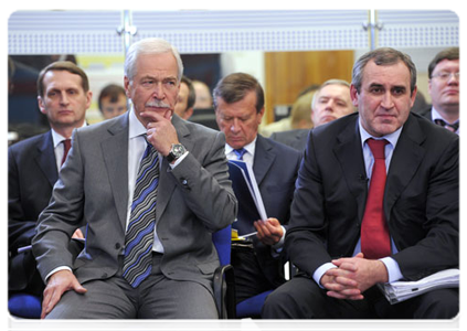 State Duma Speaker Boris Gryzlov and State Duma deputy Sergei Neverov, Secretary of the Presidium of the United Russia General Council, participating in a videoconference with the United Russia party’s regional campaign offices|21 october, 2011|14:45