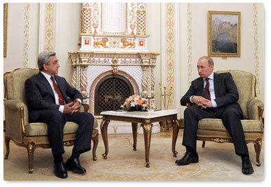 Prime Minister Vladimir Putin meets with Armenian President Serzh Sargsyan