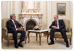 Prime Minister Vladimir Putin meets with Armenian President Serzh Sargsyan