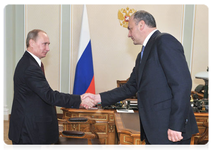 Prime Minister Vladimir Putin meeting with the Head of the Republic of Dagestan, Magomedsalam Magomedov|31 october, 2011|11:49