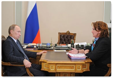 Prime Minister Vladimir Putin holds a working meeting with the Minister of Agriculture Yelena Skrynnik