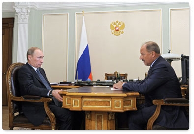 Prime Minister Vladimir Putin meets with Vnesheconombank Chairman Vladimir Dmitriyev