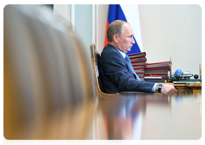 Prime Minister Vladimir Putin meets with Andrei Nikitin, director general of the Strategic Initiatives Agency|4 october, 2011|12:15