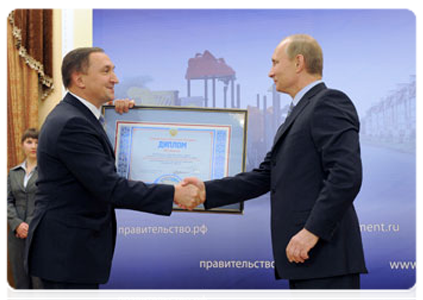 Prime Minister Vladimir Putin at Most Comfortable Town Award Ceremony|1 november, 2011|17:31