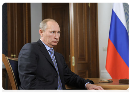 Prime Minister Vladimir Putin meeting with Novgorod Region Governor Sergei Mitin|1 november, 2011|18:31