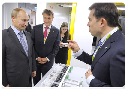 Prime Minister Vladimir Putin visits Sberbank's South Port customer support centre|12 november, 2011|17:24