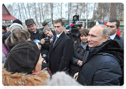 В ходе посещения белгородского села Головчино В.В.Путин пообщался с его жителями|15 ноября, 2011|19:47