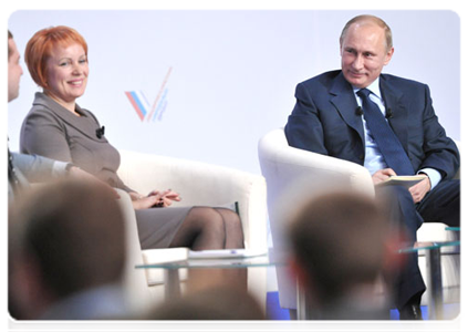 Председатель Правительства Российской Федерации В.В.Путин принял участие в пленарном заседании Всероссийского форума сельской интеллигенции|15 ноября, 2011|20:45