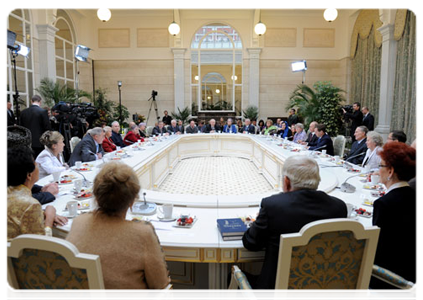 President Dmitry Medvedev and Prime Minister Vladimir Putin meeting with pensioners and veterans in the Grand Kremlin Palace|17 november, 2011|16:15