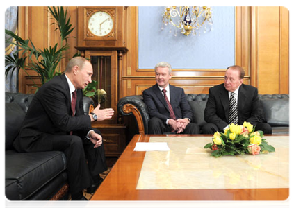 Prime Minister Vladimir Putin meeting with Moscow Mayor Sergei Sobyanin and Alexander Maslyakov, director of the television show KVN|17 november, 2011|19:17