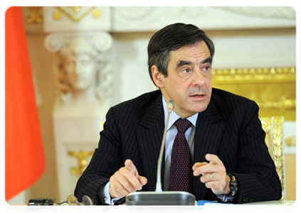 Prime Minister Vladimir Putin and his French counterpart, Francois Fillon, hold joint news conference|18 november, 2011|18:23