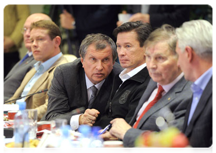 Участники встречи Председателя Правительства Российской Федерации В.В.Путина с ветеранами отечественного хоккея|18 ноября, 2011|23:39
