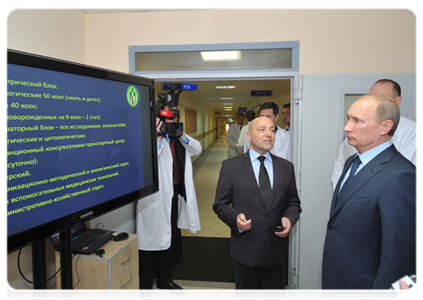 Prime Minister Vladimir Putin at the Regional Perinatal Centre in Kaliningrad|2 november, 2011|18:54