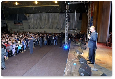 Prime Minister Vladimir Putin speaks at a concert in Kaliningrad held as part of the national anti-drug campaign