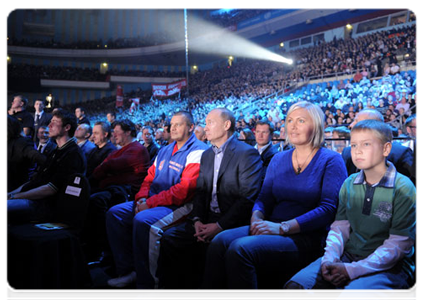 Prime Minister Vladimir Putin attends mixed martial arts matches at the M-1 Global tournament at Olimpiysky Sports Complex|20 november, 2011|17:40