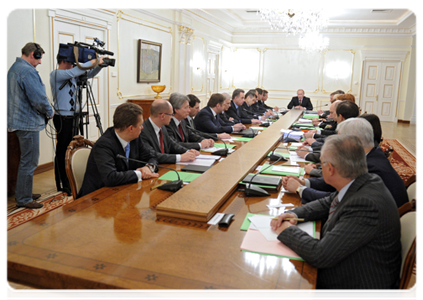 Prime Minister Vladimir Putin at a Government Presidium meeting|25 november, 2011|16:33