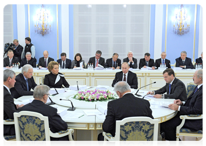 Prime Minister Vladimir Putin at a meeting of the Supreme State Council of the Union State of Russia and Belarus|25 november, 2011|17:42