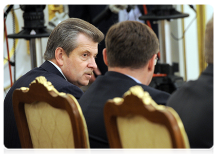 Ryazan Region Governor Oleg Kovalyov at a Government Presidium meeting|29 november, 2011|18:57