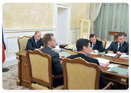 Prime Minister Vladimir Putin at a Government Presidium meeting|3 november, 2011|18:59