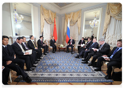 Prime Minister Vladimir Putin meeting with Chinese State Council Premier Wen Jiabao|7 november, 2011|20:12