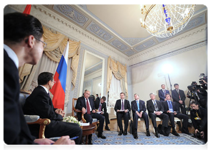 Prime Minister Vladimir Putin meeting with Chinese State Council Premier Wen Jiabao|7 november, 2011|20:12