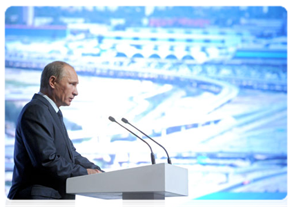 Prime Minister Vladimir Putin at the National Transport Conference plenary session in Novosibirsk|8 november, 2011|14:27