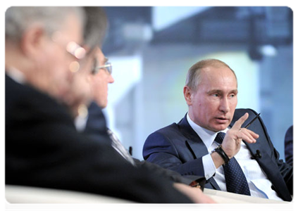 Prime Minister Vladimir Putin at the National Transport Conference plenary session in Novosibirsk|8 november, 2011|16:10